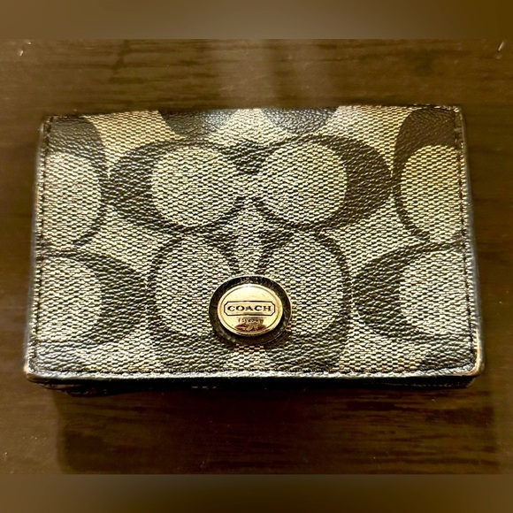 COACH Textured Black Wallet - Picture 1 of 8